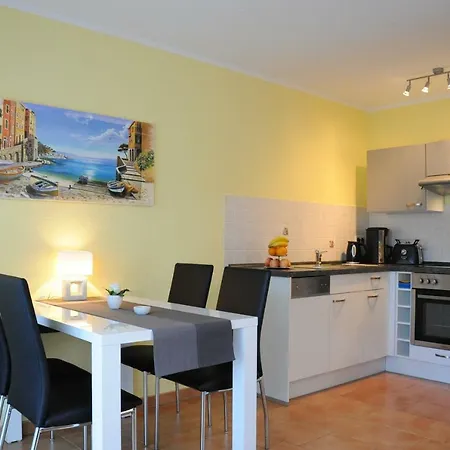 Rothe Apartment *