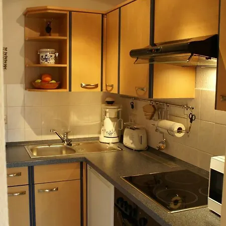 Rothe Apartment *
